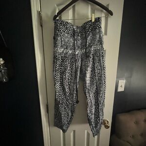 LOFT Black and White Ankle drawstring joggers pants